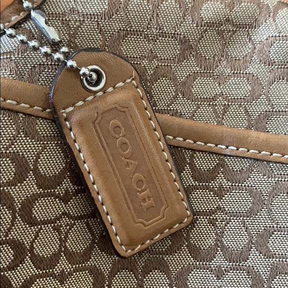 Authentic Coach Shoulder Bag Brown! - Picture 3 of 8